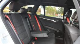 Mercedes Klasa C W204 Kombi T204 Facelifting 180 BlueEFFICIENCY 156KM - galeria redakcyjna - tylna k