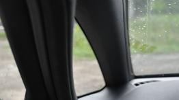 Citroen DS5 Hatchback 5d 2.0 HDi 163KM - galeria redakcyjna - inny element wnętrza z przodu