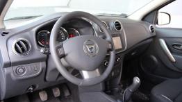 Dacia Sandero II Stepway 1.5 dCi 90KM - galeria redakcyjna - pełny panel przedni