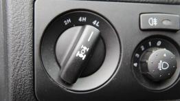 SsangYong Rexton W D20DTR 155KM - galeria redakcyjna - panel sterowania pod kierownicą