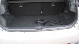 Suzuki Ignis 1.3 16V 2 WD - bagażnik