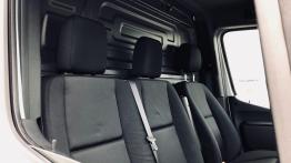 Mercedes Sprinter 316 CDI - galeria redakcyjna - widok ogólny wn?trza z przodu