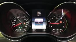 Mercedes V250d - galeria redakcyjna - zestaw wska?ników