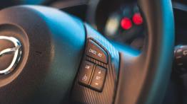 Mazda 2 1.5 Sky-G i-ELOOP - galeria redakcyjna - sterowanie w kierownicy