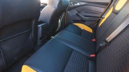 Ford Focus ST FL - galeria redakcyjna - tylna kanapa