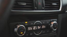 Mazda CX-5 2.5 Skyactiv-G i-ELOOP 192 KM - galeria redakcyjna - panel sterowania wentylacją i nawiew