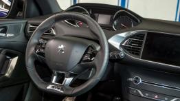 Peugeot 308 GT 1.6 e-THP 205 KM - galeria redakcyjna - kokpit