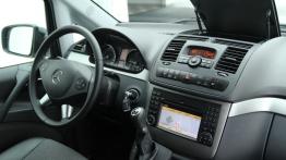 Mercedes Viano Van Facelifting 2.2 CDI 165KM - galeria redakcyjna - kokpit