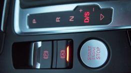 Audi A5 RS5 4.2 FSI 450KM - galeria redakcyjna - tunel środkowy między fotelami