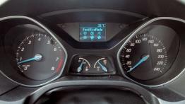 Ford Focus III Hatchback 5d 1.0 EcoBoost 125KM - galeria redakcyjna - komputer pokładowy