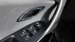 Kia ceed II Kombi 1.4 CRDi 90KM - galeria redakcyjna - sterowanie w drzwiach