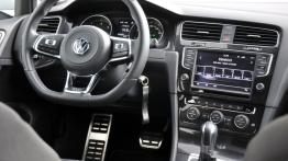 Volkswagen Golf VII GTD 5d 2.0 TDI-CR 184KM - galeria redakcyjna - kokpit