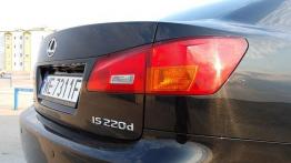 Lexus IS 220d - widok z tyłu