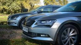 Skoda Superb Limousine vs Combi - galeria redakcyjna - widok z przodu