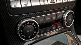 Mercedes SLK R172 Roadster 250 CDI BlueEFFICIENCY 204KM - galeria redakcyjna - panel sterowania went