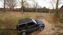 Suzuki Jimny Standard 1.3 VVT 85KM - galeria redakcyjna - widok z góry
