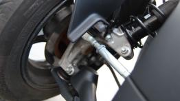 Renault Twizy - galeria redakcyjna - zawieszenie - widok z przodu