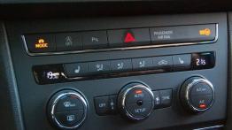Seat Leon III ST - galeria redakcyjna - panel sterowania wentylacją i nawiewem