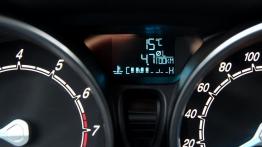 Ford Fiesta VII 5d Facelifting 1.0 EcoBoost 100KM - galeria redakcyjna - komputer pokładowy