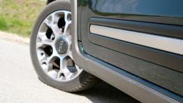 Fiat 500L Trekking 1.6 MultiJet II - galeria redakcyjna - lewy próg boczny