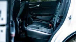 Ford Edge 2.0 EcoBlue Bi-Turbo 238 KM - galeria redakcyjna - tylna kanapa
