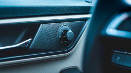 Skoda Fabia Combi 1.2 TSI Style - galeria redakcyjna - sterowanie w drzwiach