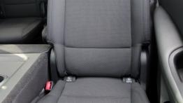 Kia Carens IV - galeria redakcyjna - tylna kanapa