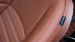 Alfa Romeo Giulietta 1.4 TB 170KM - galeria redakcyjna - fotel kierowcy, widok z przodu