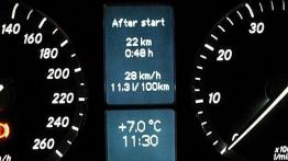 Mercedes Klasa C180K SportCoupé - galeria redakcyjna - deska rozdzielcza