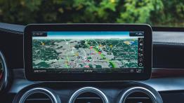Mercedes Klasa C 220d 4MATIC - galeria redakcyjna  - ekran systemu multimedialnego