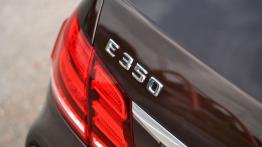 Mercedes Klasa E W212 Facelifting - galeria redakcyjna - emblemat