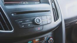 Ford Focus ST FL - galeria redakcyjna - radio/cd