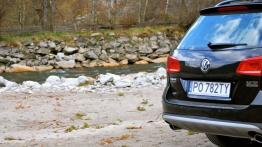 Volkswagen Passat B7 Alltrack 2.0 TDI CR DPF BlueMotion 170KM - galeria redakcyjna - pokrywa bagażni