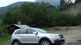 Chevrolet Captiva - galeria redakcyjna - prawy bok