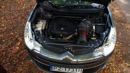 Citroen C-Crosser - galeria redakcyjna - maska otwarta