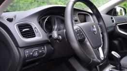 Volvo V40 II Hatchback 1.6 T3 150KM - galeria redakcyjna - pełny panel przedni