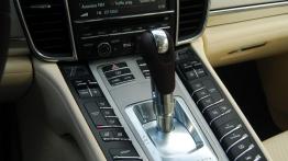 Porsche Panamera S E-hybrid - galeria redakcyjna - konsola środkowa