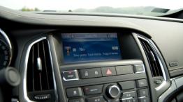 Opel Cascada 1.6 SIDI Turbo 170KM - galeria redakcyjna - radio/cd/panel lcd