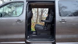 Opel Zafira Life 2.0 Diesel 177 KM - galeria redakcyjna - lewy bok