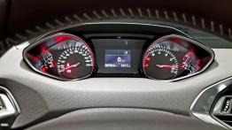 Peugeot 308 1.2 PureTech 130 KM - galeria redakcyjna - zestaw wskaźników