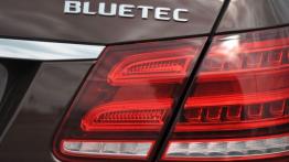 Mercedes Klasa E W212 Facelifting - galeria redakcyjna - prawy tylny reflektor - wyłączony