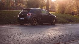 DS3 Racing 1.6 THP 202 KM - galeria redakcyjna - widok z tyłu