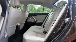 Toyota Avensis III Sedan Facelifting 2.2 D-CAT 177KM - galeria redakcyjna - tylna kanapa
