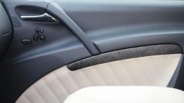 Mercedes Viano Facelifting 3.0 CDI - galeria redakcyjna - drzwi pasażera od wewnątrz