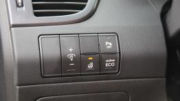 Hyundai i30 II 3d 1.6 GDI 135KM - galeria redakcyjna - panel sterowania pod kierownicą