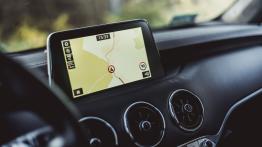 Kia Stinger GT 3.3 T-GDI 366 KM - galeria redakcyjna - inny element panelu przedniego