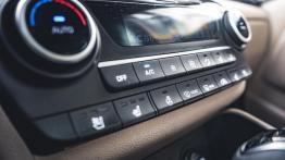Hyundai Tucson - galeria redakcyjna - panel sterowania wentylacj? i nawiewem