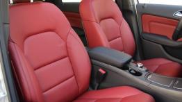 Mercedes B 250 4MATIC Facelifting - galeria redakcyjna - fotel pasażera, widok z przodu