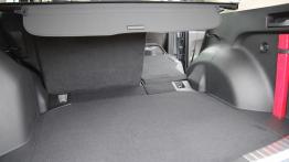 Honda CR-V IV Facelifting - galeria redakcyjna - tylna kanapa złożona, widok z bagażnika