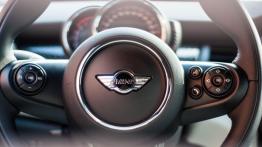 Mini III Hatchback 5d 2.0 170KM - galeria redakcyjna - sterowanie w kierownicy